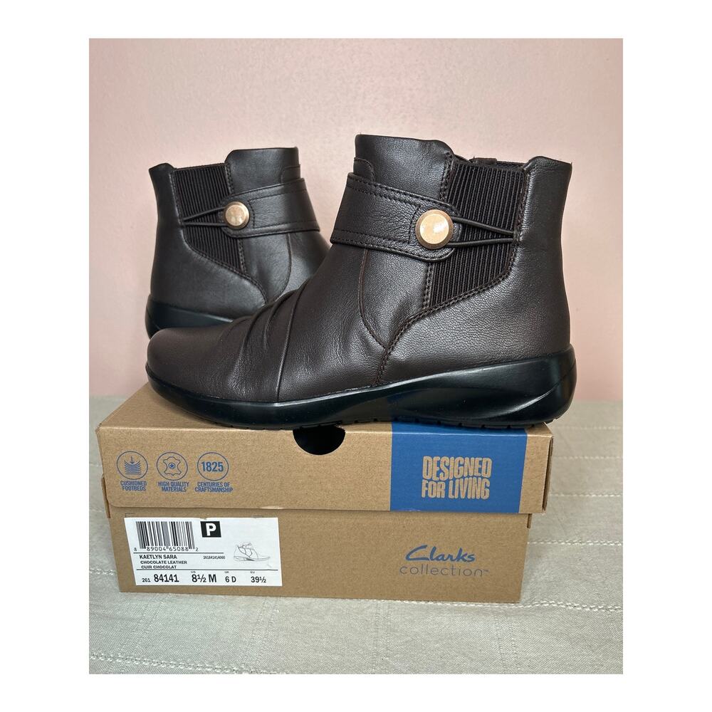 Clarks Kaetlyn Sara Women's Chocolate Leather Ruched Block Heel Bootie Size 8.5M